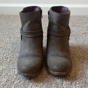 Roxy Brown Ankle Boots
